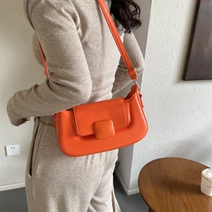 Women Minimalist PU Leather Shoulder Bag Fashion Niche Design Square Buckle Flap Crossbody Bag Solid Color Urban Style Handbag