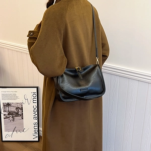 Women Vintage PU Leather Shoulder Bag Minimalist Double Zipper Crossbody Bag Retro Small Hobo Bag For Daily Office Commute