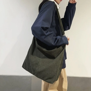 Borsa tote minimalista in velluto a coste verde scuro con grande capacità da donna