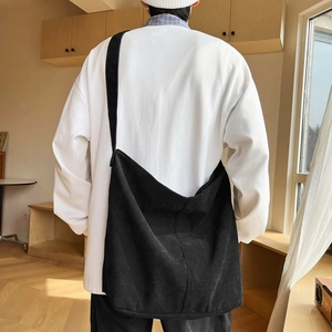 Borsa a tracolla minimalista in velluto a coste nero con grande capacità e tracolla larga
