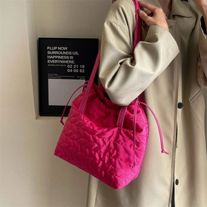 Women Fashion Quilted Shoulder Bag Urban Minimalist Puffer Drawstring Tote Bag Large Capacity Polyester Crossbody Handbag
