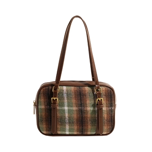 Retro British style plaid shoulder bag in brown wool and PU leather for winter