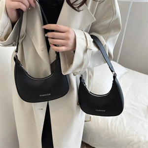 Women PU Leather Crescent Shoulder Bag Simple Fashion Letter Print Hobo Underarm Bag Trendy Minimalist Crescent Handbag Daily Use
