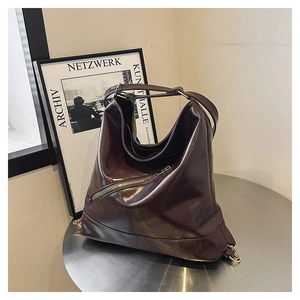 Grand Sac à Épaule Hobo en Cuir PU pour Femme Tendance Street Sac à Dos avec Fermeture Éclair Diagonale Couleur Unie Simple Quotidien