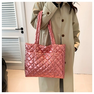 Chic metallic pink quilted tote bag with large capacity for women's winter daily fashion