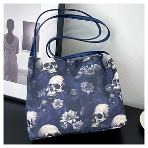 Borsa tote in tessuto Oxford blu scuro con stampa di teschio e fiori e spalline sottili
