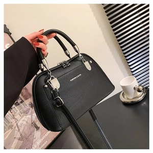 Sac à main noir à grain litchi avec poignée et bandoulière pour femme chic
