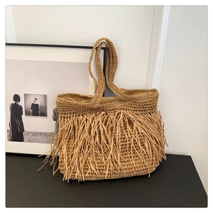 Borsa tote chic in paglia beige con nappe intrecciate, stile bohémien estivo da donna
