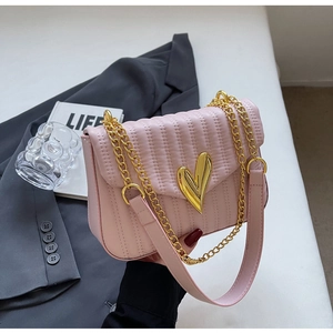 Fashion Women Quilted PU Leather Shoulder Bag With Gold Heart Metal Lock Chain Strap Crossbody Bag Casual Party Messenger Bag
