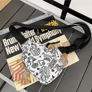 Sac de poitrine en nylon à imprimé graffiti monstre sur fond de disque vinyle rétro