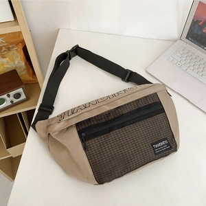 Sac de poitrine tendance en nylon kaki et mesh pour hommes et femmes au design urbain