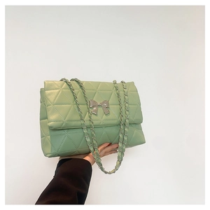 Sac bandoulière en cuir PU vert clair avec motif matelassé et boucle nœud en métal