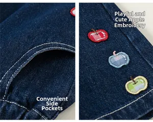Détail du short en jean enfant avec broderie pomme et poches latérales pratiques