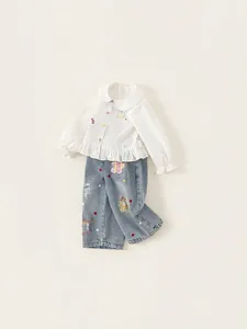 Set bambina con camicia bianca colletto Peter Pan e jeans con ricami floreali eleganti