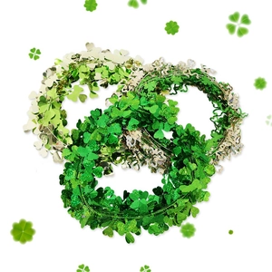 St Patrick's Day Shamrock Garland Tinsel Green Gold Metallic Leaf Wire Hanging Decoration Irish Party Home Decor Ornament