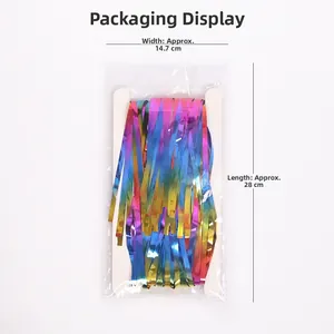 Emballage de rideau à franges arc-en-ciel avec détails de 14,7 cm de large et 28 cm de long