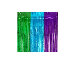 Driekleurig glittergordijn in groen, blauw en paars voor feestelijke partydecoraties