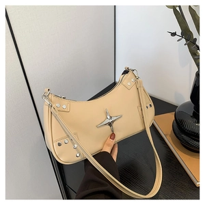 Sac bandoulière beige en cuir PU avec boucle étoile argentée et rivets décoratifs