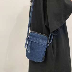 Minimalistische blaue Jeans-Umhängetasche für Damen mit verstellbarem Schultergurt