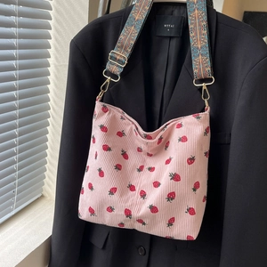 Vintage Corduroy Strawberry Print Shoulder Bag For Women Fashion Ethnic Wide Strap Tote Bucket Bag Casual Crossbody Purse