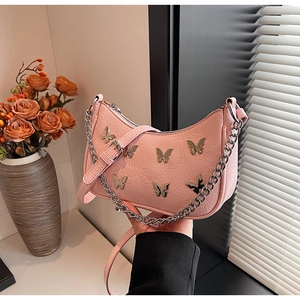 Sac à Épaule Femme Élégant en Cuir PU Plissé Croissant Avec Décor de Papillon en Métal Chaîne Argentée Sac Bandoulière Hobo Y2K