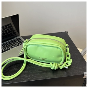 Minimalist Women's PU Leather Shoulder Bag Fashion Crossbody Bag With Resin Chain Decor And Knotted Strap Camera Bag Casual Bag