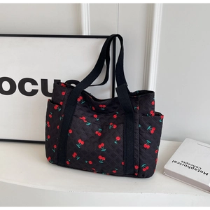 Women Quilted Printed Tote Bag Large Capacity Striped Cherry Strawberry Pattern Shoulder Bag Daily Casual Handbag