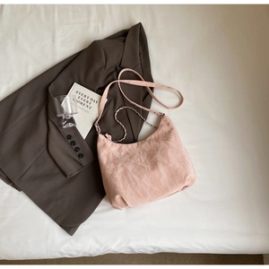 Minimalist Pleated PU Leather Shoulder Bag For Women Trendy Chain Crossbody Hobo Bag Large Capacity Casual Tote Handbag