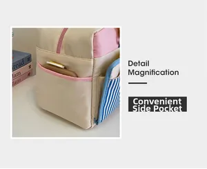 Detailansicht der praktischen Seitentasche einer beigen Nylontasche mit Akzentstreifen