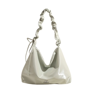 Chic cream PU leather shoulder bag featuring a glossy finish and pleated cloud strap design