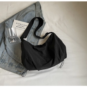 Women Large Capacity Cloth Shoulder Bag Urban Minimalist Pleated Drawstring Hobo Crossbody Bag Daily Casual Travel Tote Bag
