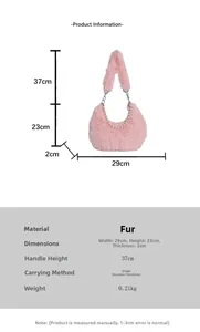Sac à épaule en peluche rose avec chaîne de perles, dimensions 29cm de large et 23cm de haut