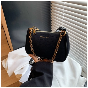 Retro Crocodile Embossed PU Leather Baguette Bag For Women Stylish Matte Shoulder Bag With Gold Metal Chain Decoration