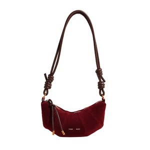 Sac à épaule croissant en daim bordeaux tendance avec fines bretelles pour femmes