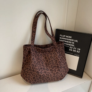 Grand sac cabas tendance pour femmes avec imprimé léopard, en toile et double poignée longue