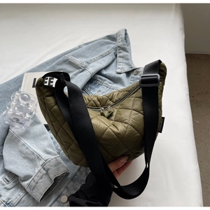 Women Quilted Half Moon Bag Nylon Padded Crescent Crossbody Bag Lightweight Casual Fashion Shoulder Bag