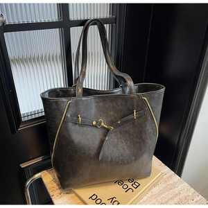 Minimalist vintage dark grey PU leather tote bag with gold zippers for daily commuting
