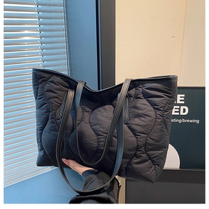 Moderne Damen Gesteppte Nylon Tragetasche Große Kapazität Puffer Umhängetasche Wellenmuster Leichte Pendler Handtasche Lässige Tasche