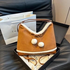 Women's Vintage PU Leather Shoulder Bag With Faux Fur Trim Bowknot Pom-poms Large Capacity Autumn Winter Daily Tote Bag