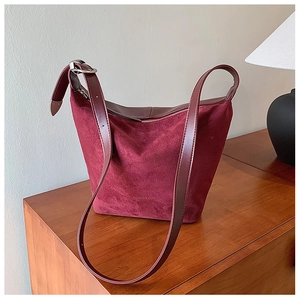 Women Large Capacity PU Shoulder Bag Frosted Suede Texture Hobo Bag Fashion & Bags Letter Print Commuter Tote Handbag
