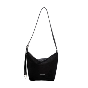 Fashionable black PU leather crescent shoulder bag with adjustable silver buckle strap