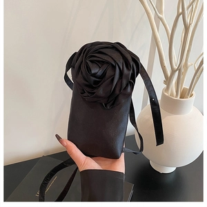 Petit Sac Bandoulière Rose 3D Vintage Français Élégant Sac pour Téléphone Portable en Satin pour Femmes Sac à Épaule Fait Main Noué à la Main Pochette de Soirée