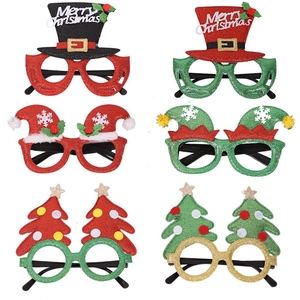 Set van 6 feestelijke kerstbrillen met glittermotieven en Merry Christmas bordjes