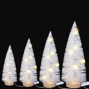Lot de 4 mini sapins de Noël blancs avec lumières LED chaudes et socles en bois