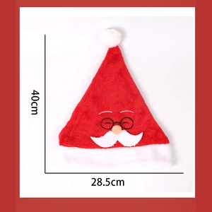 Pluche kerstmuts detail met afmetingen van 40cm hoogte en 28,5cm breedte weergegeven