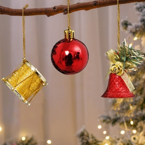 DIY Christmas tree hanging ornaments set with drum, red mirror ball and relief bell