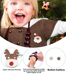 Détail de broches de Noël à LED avec motifs Père Noël et élan, fonctionnement à piles