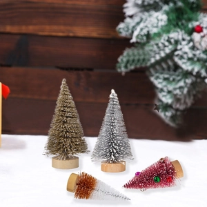 Miniature sisal Christmas trees with snowy effect and round wooden bases for desk decor