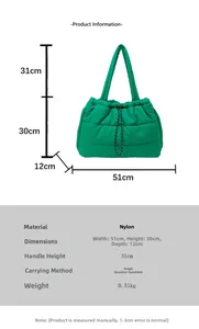 Detailed size specifications for the green quilted puffer tote bag in centimeters