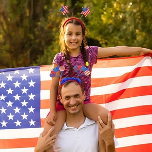 Detail of USA Independence Day headbands with spring-mounted stars and iconic patterns